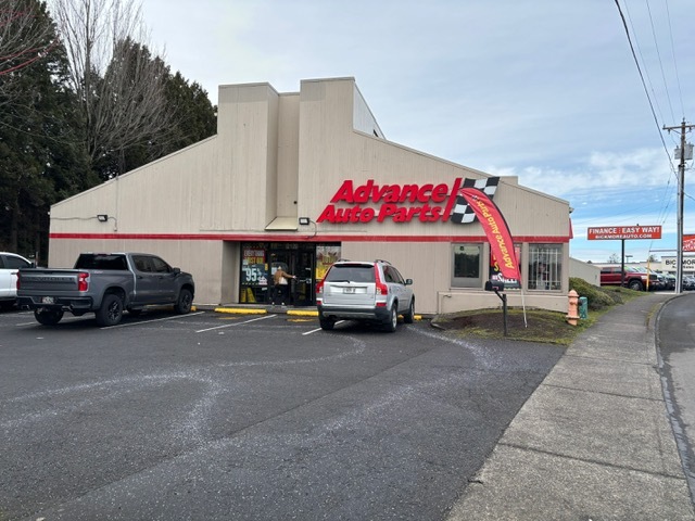 2120 E Powell Blvd, Gresham, OR à louer - Photo de l’immeuble – Image 1 sur 50
