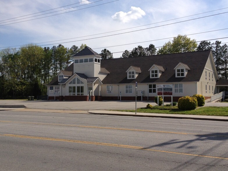1509 W 3rd St, Farmville, VA à louer - Photo principale – Image 1 sur 24