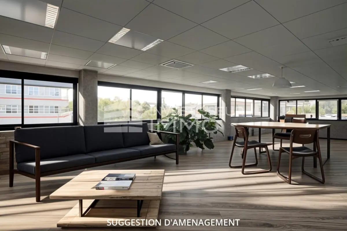 Bureau dans Villebon-sur-Yvette à louer Photo de l’immeuble– Image 1 sur 7