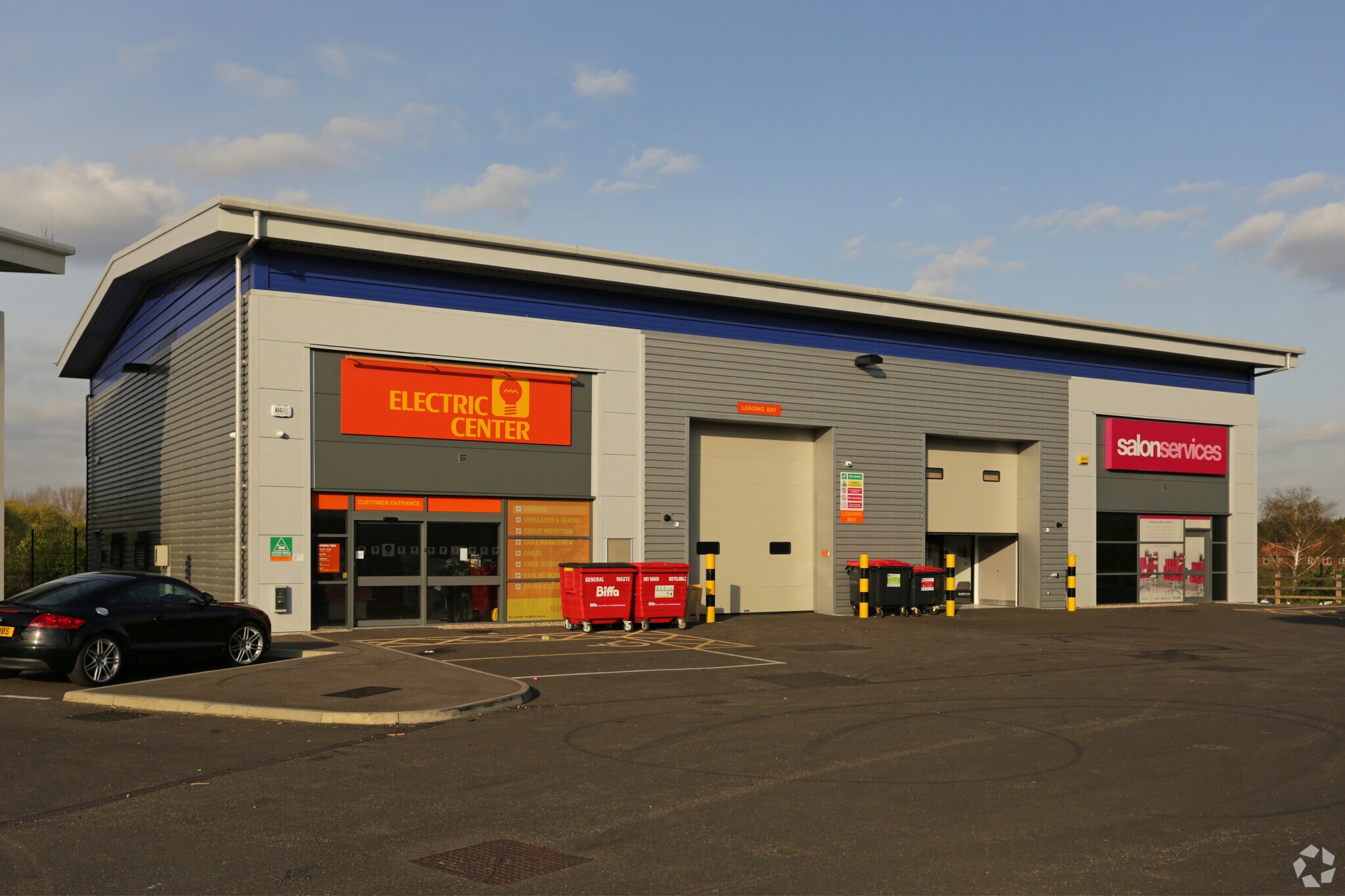 Southend Ln, Londres à louer Photo principale– Image 1 sur 5