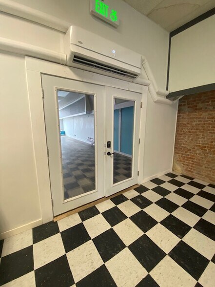 23 Franklin St, Torrington, CT à louer - Photo intérieure – Image 3 sur 8