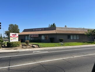 Plus de détails pour 3185 Willow Ave, Clovis, CA - Local commercial à louer