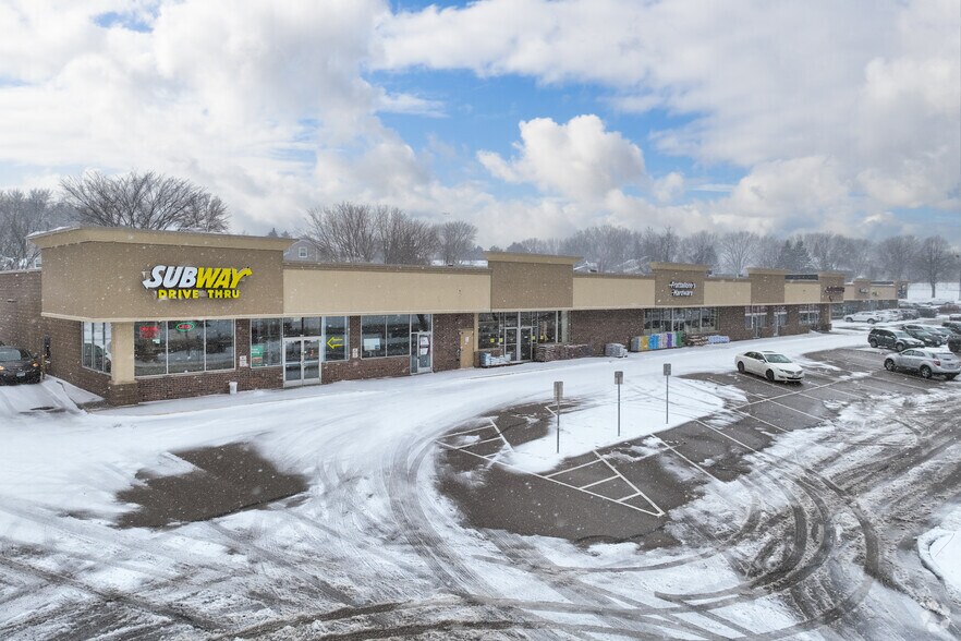 2670-2730 E County E Rd, White Bear Lake, MN à louer - Photo principale – Image 3 sur 3