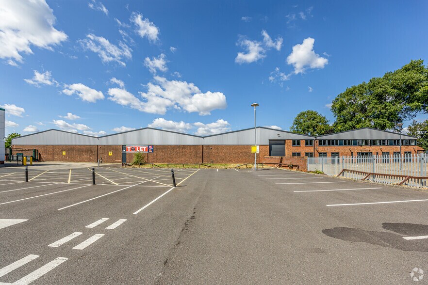 500 Purley Way, Croydon à louer - Photo de l’immeuble – Image 2 sur 3