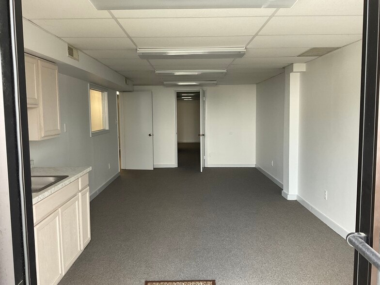 1502 E Lebanon Rd, Dover, DE à louer - Photo de l’immeuble – Image 3 sur 16