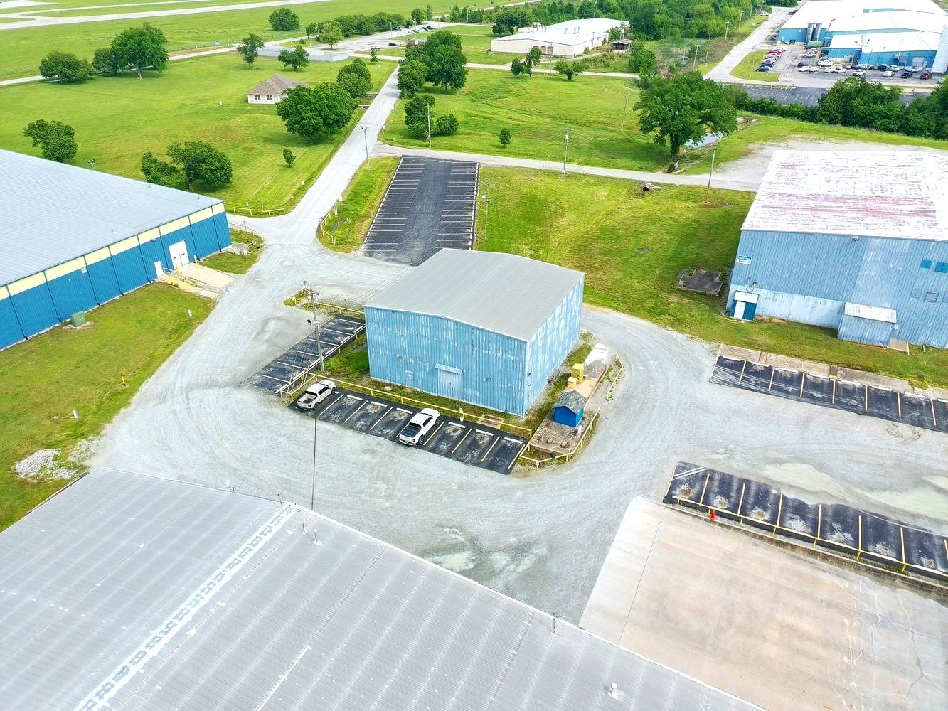 2405 Industrial Pky, Miami, OK à vendre Photo principale– Image 1 sur 2