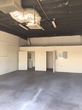 68733 Perez Rd, Cathedral City, CA à louer Photo intérieure– Image 2 sur 4