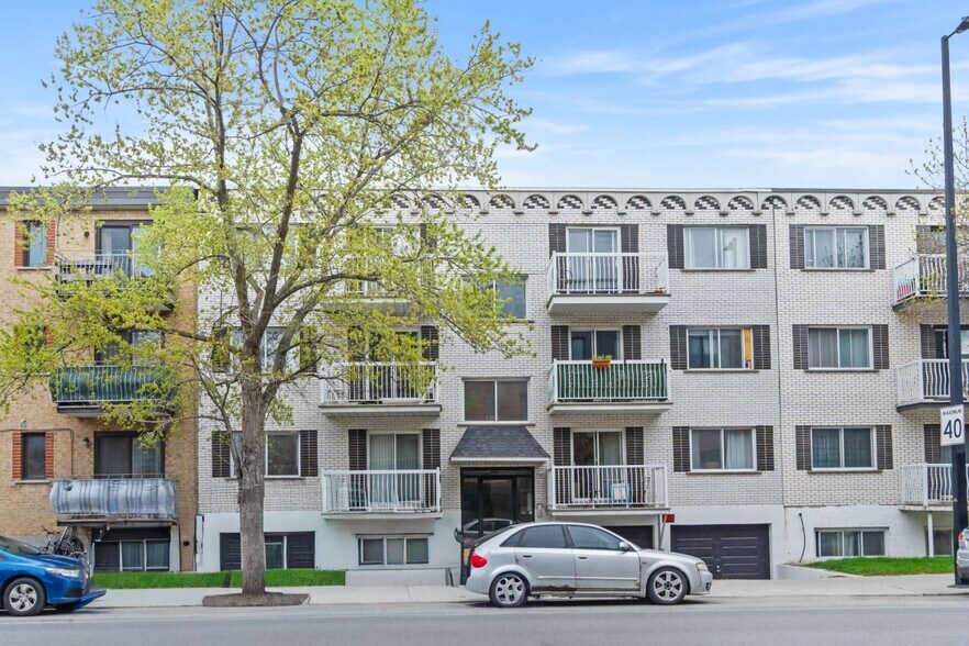 7185 Rue Clark, Montréal, QC à vendre - Photo principale – Image 1 sur 3