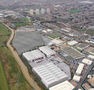 Plus de détails pour East Duck Lees Ln, Enfield - Industriel/Logistique à louer