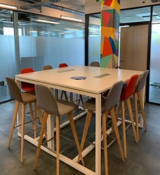 Bureau dans Rouen à louer - Photo de l’immeuble – Image 3 sur 6