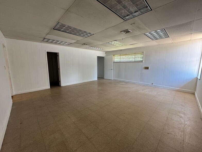 1116 W Ward Ave, High Point, NC à louer - Photo de l’immeuble – Image 3 sur 9