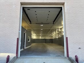 44827 Old Ox Rd, Sterling, VA à louer Photo de l’immeuble– Image 1 sur 11