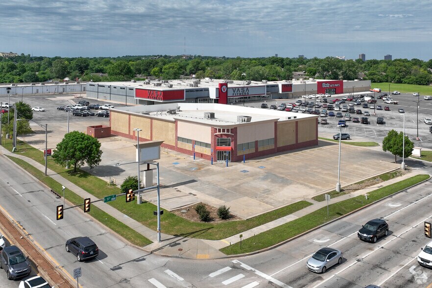 8010 E 51st St, Tulsa, OK à louer - Aérien – Image 3 sur 6