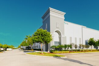 Plus de détails pour 12200 NW 25th St, Miami, FL - Industriel/Logistique à louer