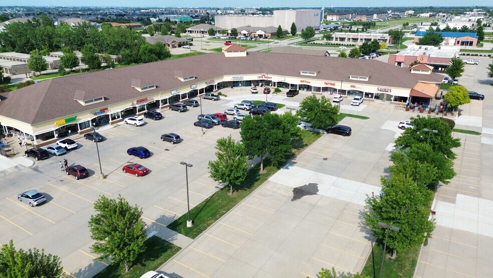 13-87 Carefree Ln, Waukee, IA à louer - Photo de l’immeuble – Image 2 sur 16
