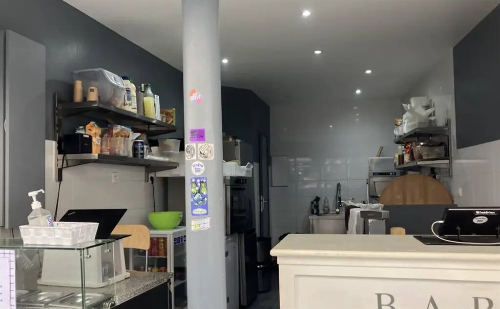 Local commercial dans Paris à louer Photo de l’immeuble– Image 1 sur 3