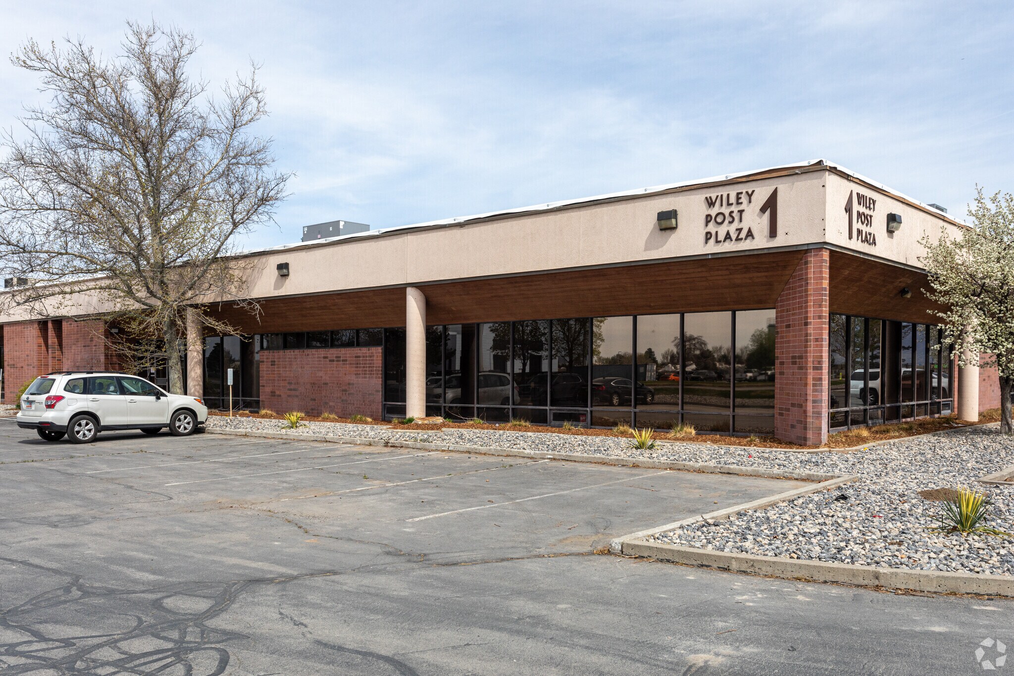 4750 Wiley Post Way, Salt Lake City, UT à louer Photo de l’immeuble– Image 1 sur 10