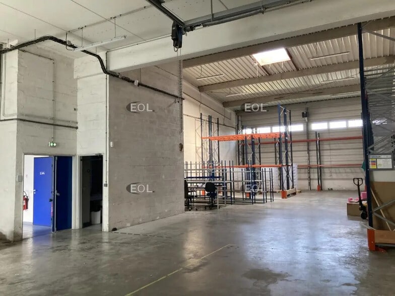 Local d’activités dans Vitry-sur-Seine à louer - Photo intérieure – Image 2 sur 8