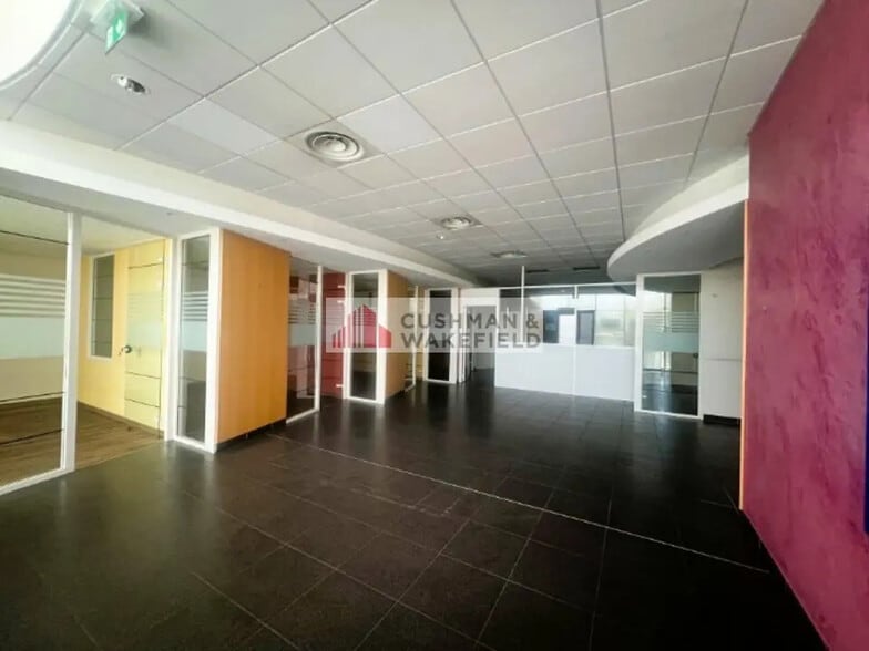 Local commercial dans Nîmes à louer - Photo intérieure – Image 3 sur 3