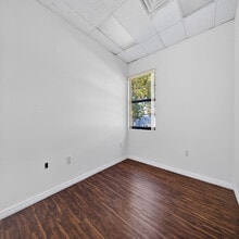 11350 66th St, Largo, FL à louer Photo intérieure– Image 2 sur 11