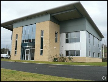 1 George Sq, Dunfermline à louer - Photo principale – Image 1 sur 1