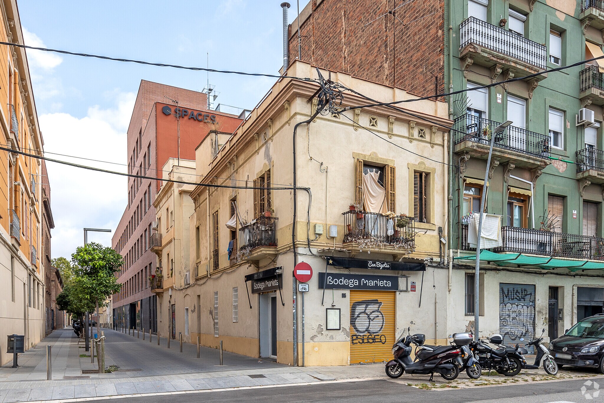 Local commercial dans Barcelone, Barcelona à louer Photo principale– Image 1 sur 3
