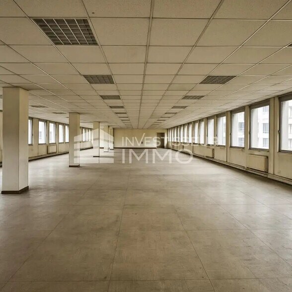Bureau dans Paris à vendre - Photo de l’immeuble – Image 1 sur 3