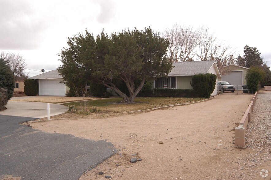 14629 Main St, Hesperia, CA à vendre - Photo de l’immeuble – Image 3 sur 4