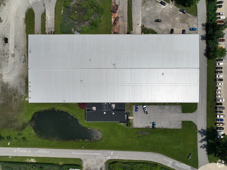 892 Callendar Blvd, Painesville, OH à louer - Photo de l’immeuble – Image 3 sur 17
