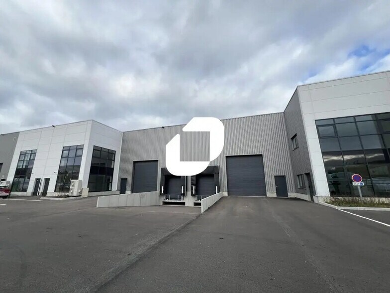 Bureau dans Bondues à louer - Photo de l’immeuble – Image 2 sur 13