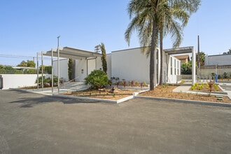 4000-4010 Chevy Chase Dr, Los Angeles, CA à louer Photo de l’immeuble– Image 1 sur 4