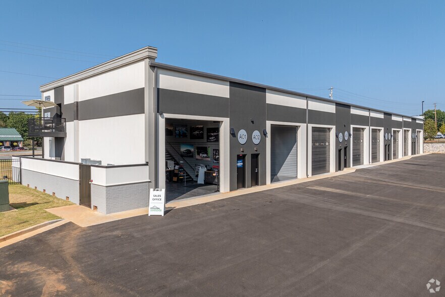 Pre-Leased Investment Units in Buford portefeuille de 7 biens à vendre sur LoopNet.fr - Photo de l’immeuble – Image 1 sur 12