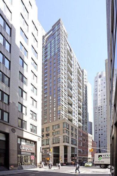 101 Maiden Ln, New York, NY à louer - Photo de l’immeuble – Image 3 sur 20