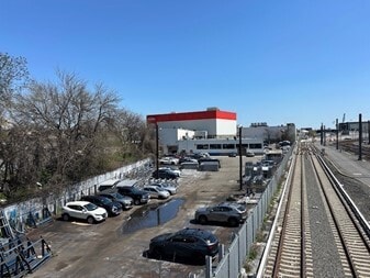 4040 Northern Blvd, Long Island City, NY à louer - Photo de l’immeuble – Image 3 sur 13