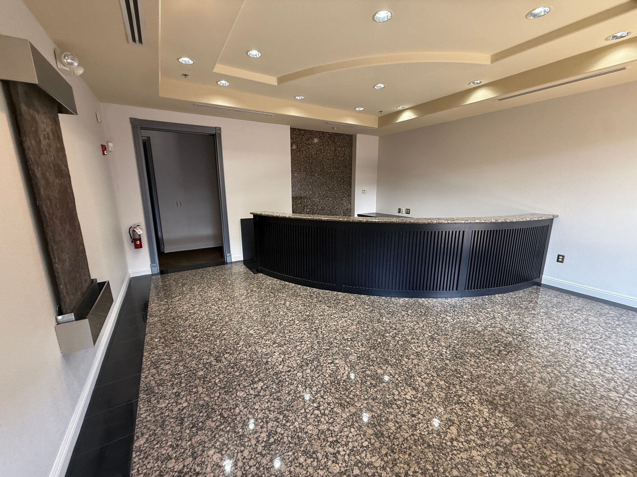 1333 N Buffalo Dr, Las Vegas, NV à louer Photo intérieure– Image 1 sur 5