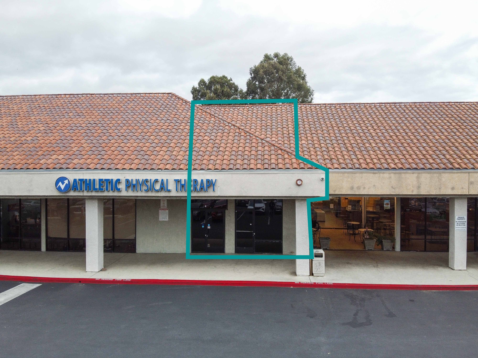 1424-1494 Madera Rd, Simi Valley, CA à louer Photo de l’immeuble– Image 1 sur 4