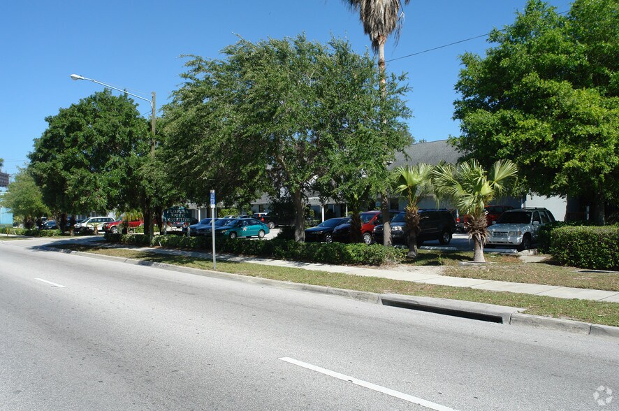 2250 Drew St, Clearwater, FL à vendre - Photo de l’immeuble – Image 2 sur 3