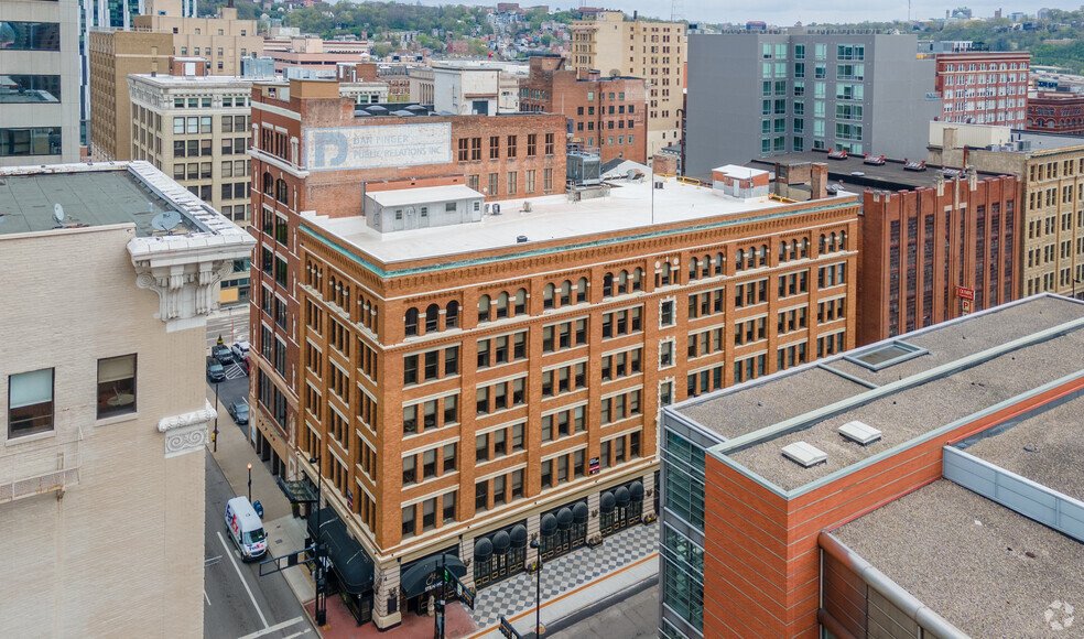 700 Walnut St, Cincinnati, OH à louer - Aérien – Image 2 sur 4