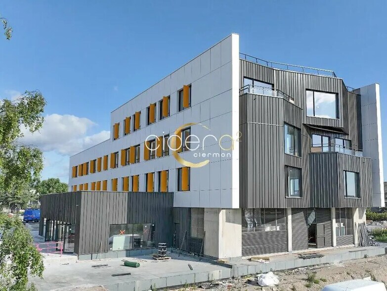 Local commercial dans Clermont-Ferrand à louer - Photo de l’immeuble – Image 2 sur 10