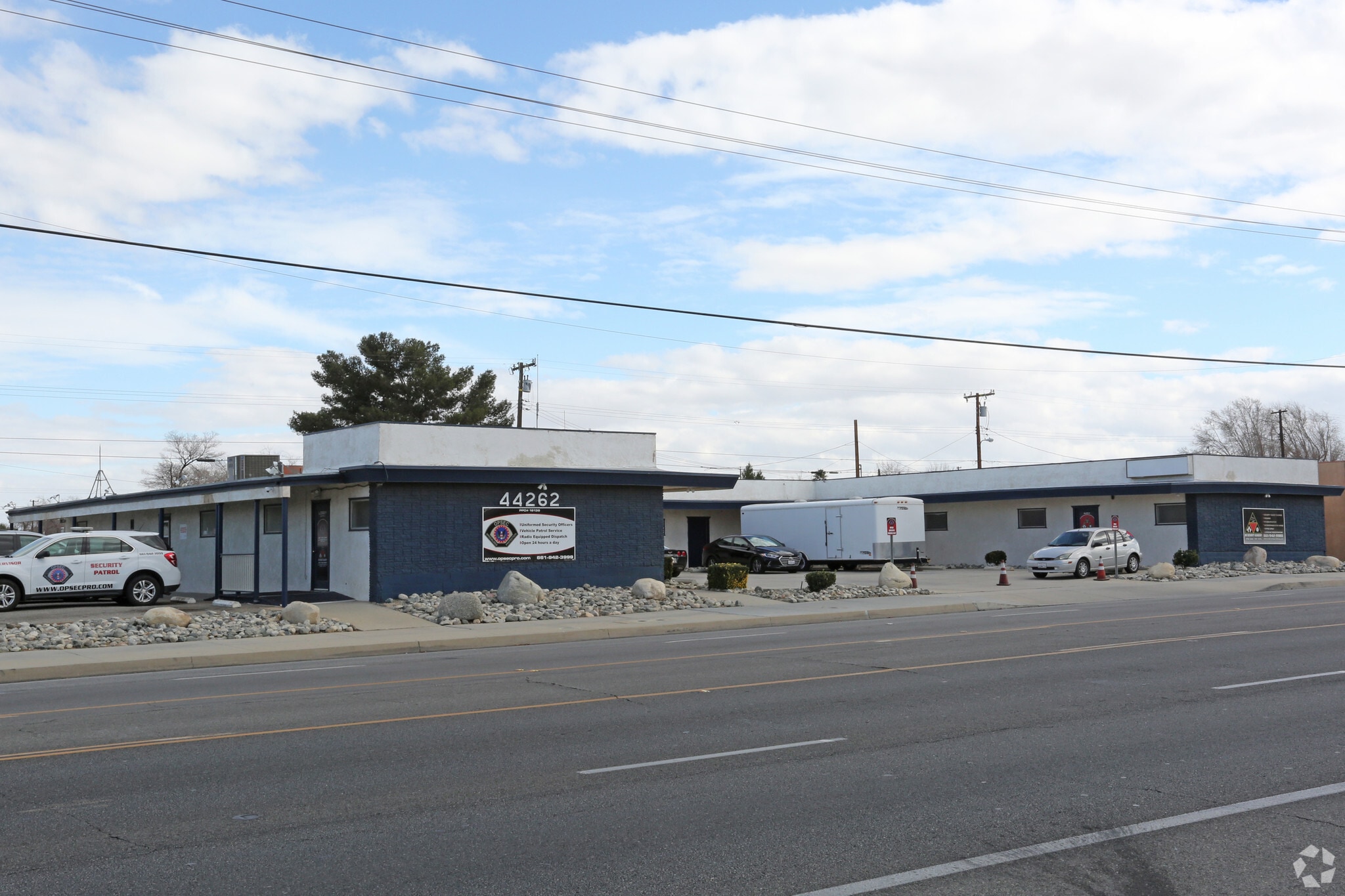 44262 Division St, Lancaster, CA à vendre Photo principale– Image 1 sur 12