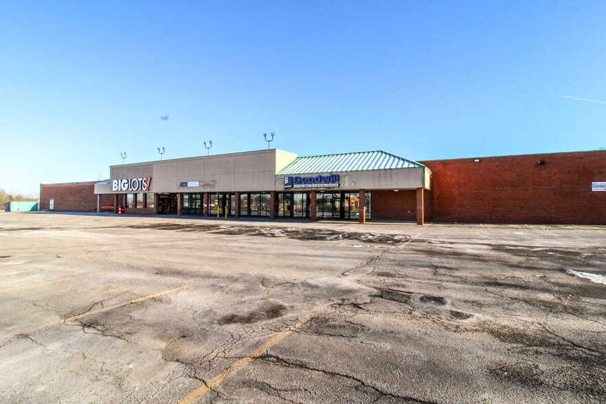 2611 Ellwood Rd, New Castle, PA à louer - Photo de l’immeuble – Image 3 sur 7