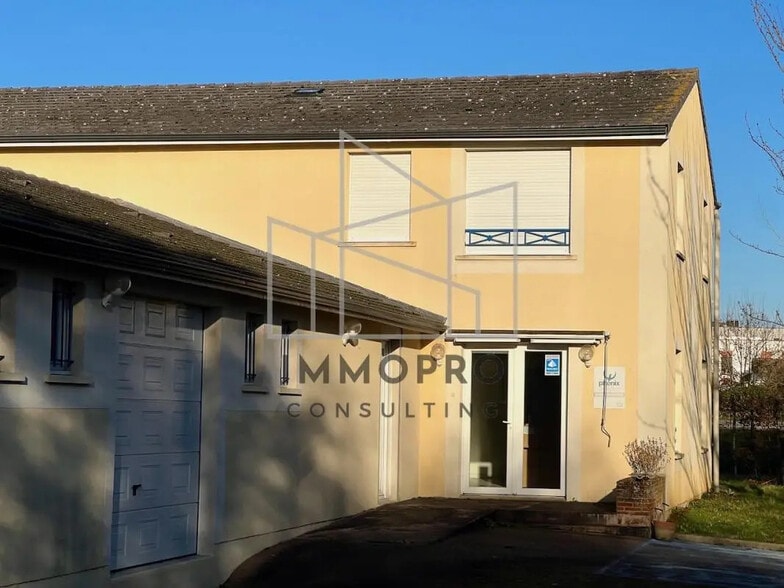 Bureau dans Val-de-Reuil à louer - Photo de l’immeuble – Image 2 sur 6