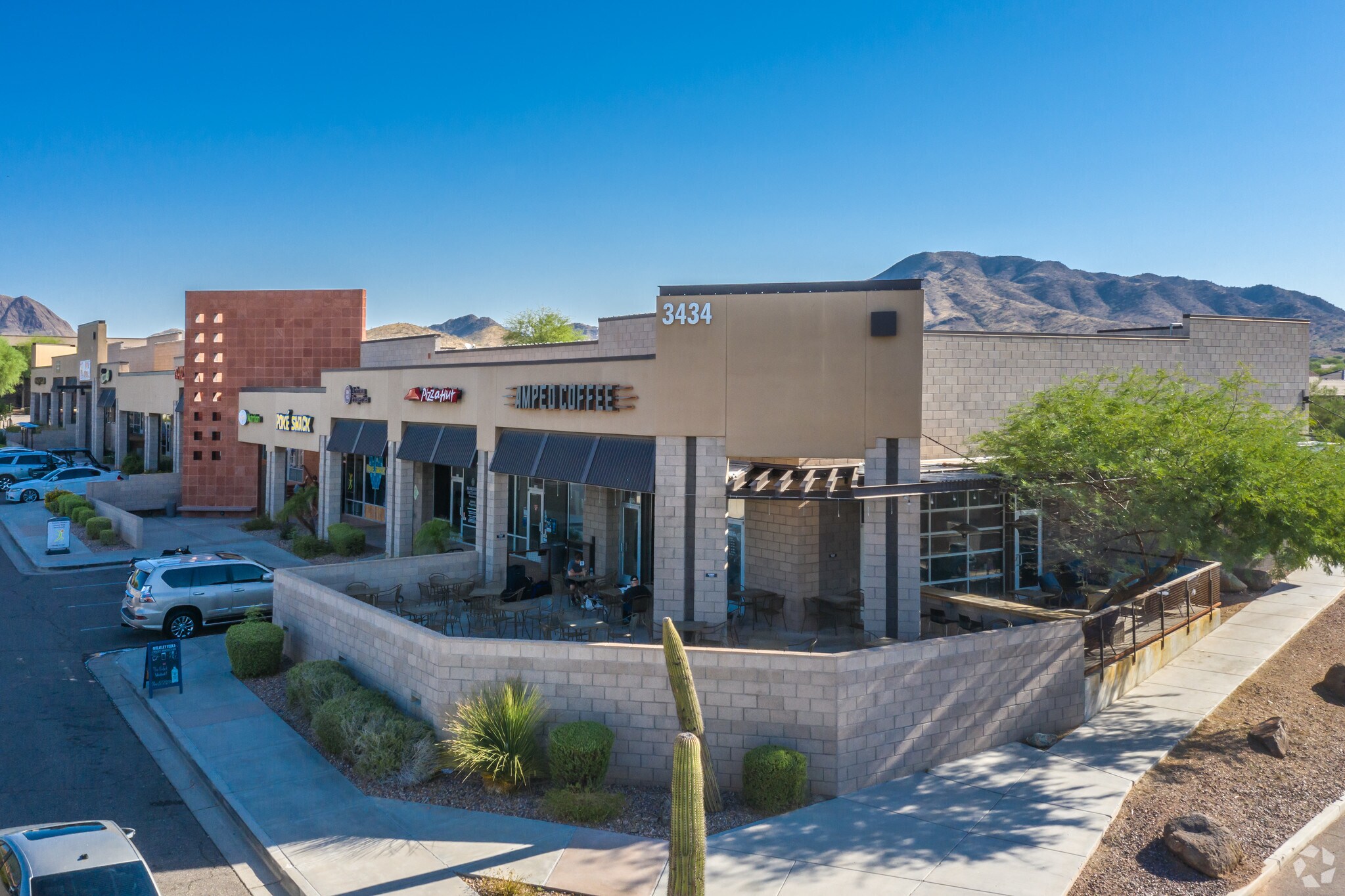 3428-3438 W Anthem Way, Anthem, AZ à vendre Photo de l’immeuble– Image 1 sur 7