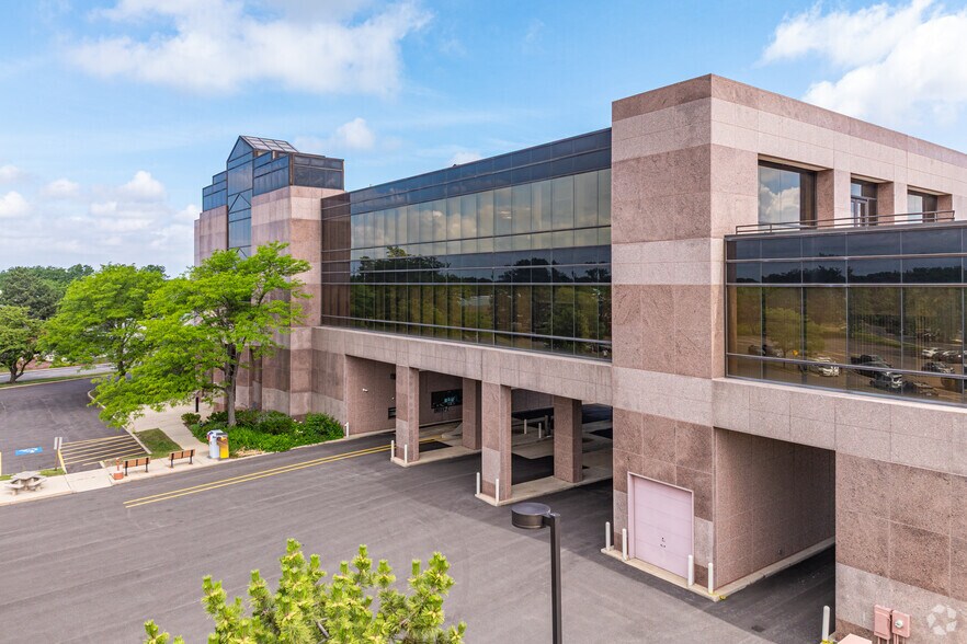 2000 W Galena Blvd, Aurora, IL à louer - Photo de l’immeuble – Image 2 sur 4