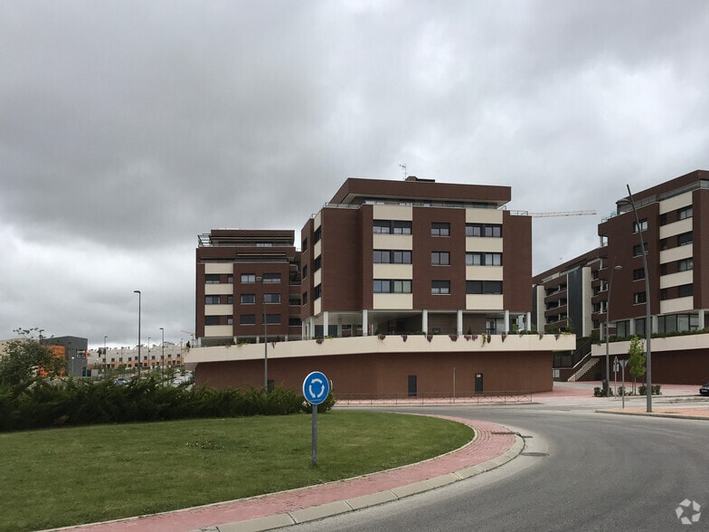 Local commercial dans Tres Cantos, Madrid à louer - Photo principale – Image 1 sur 2