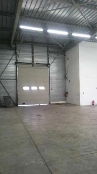 Bureau dans Tremblay-en-France à louer - Photo de l’immeuble – Image 3 sur 6