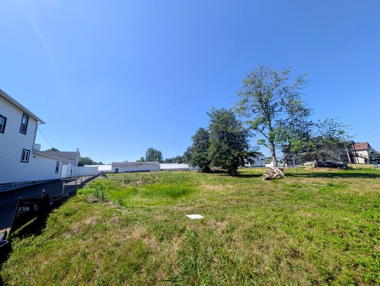 2 & 4 Foggia Wy, Oceanport, NJ à vendre - Photo de l’immeuble – Image 3 sur 6