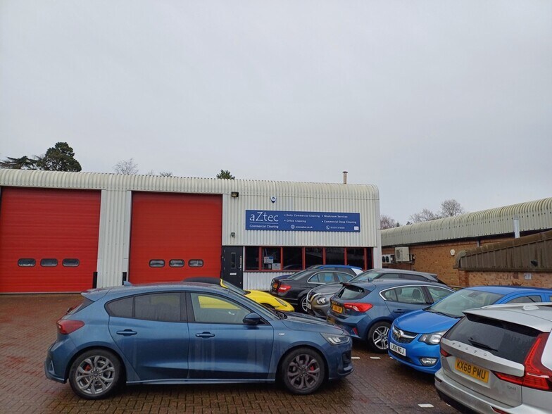 Eden Way, Leighton Buzzard à louer - Photo de l’immeuble – Image 1 sur 2