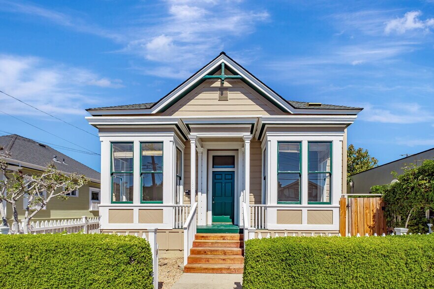 120 Maple St, Santa Cruz, CA à vendre - Photo de l’immeuble – Image 3 sur 26