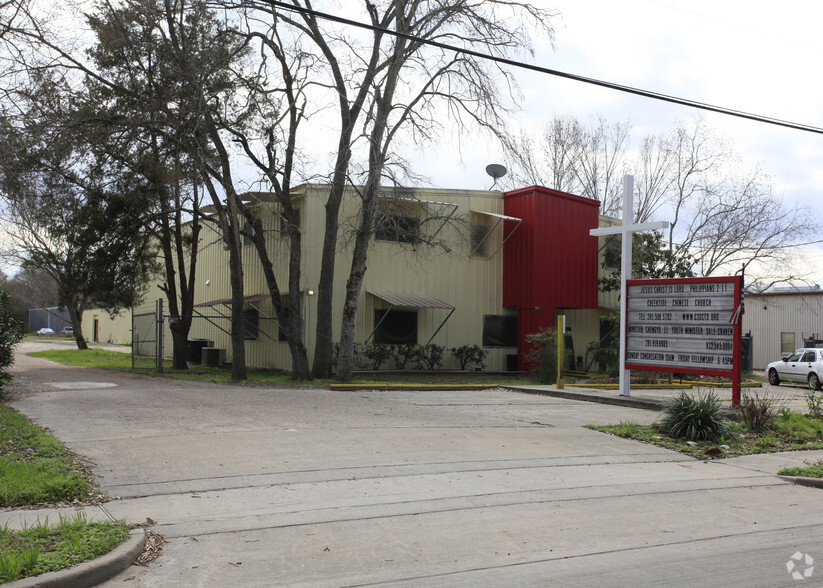 525 E Walker St, League City, TX à louer - Photo de l’immeuble – Image 1 sur 1